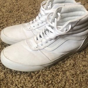 Men’s Hightop Vans Sneakers